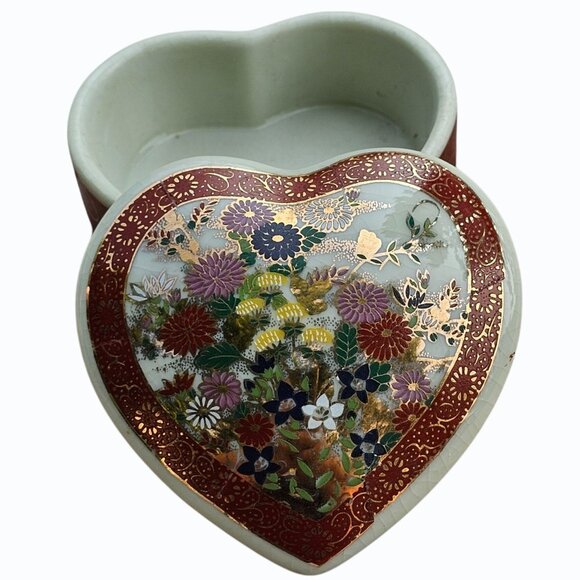 Satsuma Japan Porcelain Heart Shaped Trinket Box Vtg Floral with Gold Accents - Picture 3 of 12